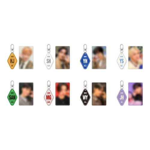 [PRE-ORDER] ATEEZ [8ROOM Pop-Up MD] 8ROOM Keyring