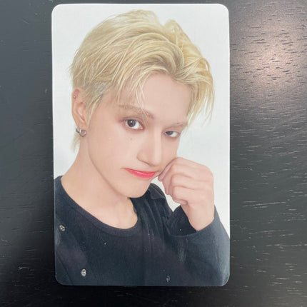 ateez ashes to light tower records photocard