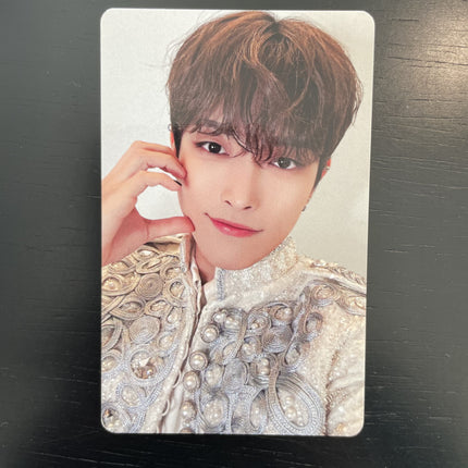 ATEEZ Hongjoong 2025 World Tour Towards The Light Will To Power Finale Seoul YES24 PLAYCODE POB Photocard — brown hair pearl military jacket