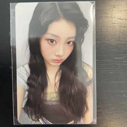 ILLIT NOT CUTE ANYMORE HelloLive POB photocard buy USA, ILLIT NOT CUTE ANYMORE fan sign event photocard, ILLIT HelloLive pre-order benefit photocard, ILLIT NOT CUTE ANYMORE POB photocard, ILLIT Wonhee HelloLive photocard, ILLIT Minju HelloLive photocard, ILLIT Moka HelloLive photocard, ILLIT Iroha HelloLive photocard, ILLIT Yunah HelloLive photocard, ILLIT NOT CUTE ANYMORE photocard USA