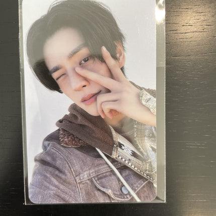 ENHYPEN Jake The Sin Vanish HelloLive Video Call Event POB photocard – official BELIFT LAB photocard at Kpop Exchange