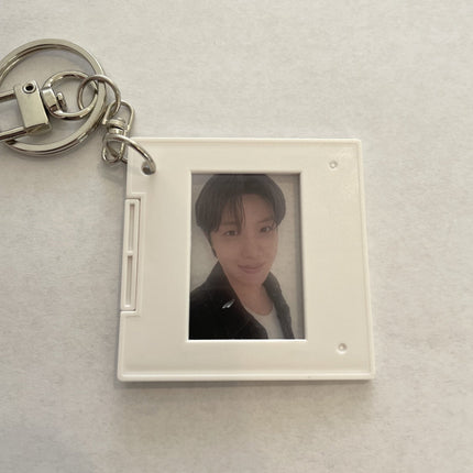 BTS - ARIRANG Weverse Shop POB Selfie Film Mount Keyring