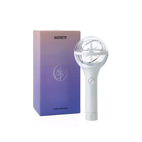 KATSEYE Official Light Stick front view star compass globe design white handle black background
KATSEYE Official Light Stick LED glow illuminated clear globe KATSEYE star emblem
KATSEYE Official Light Stick side profile white handle power button detail
KATSEYE Official Light Stick close-up star compass design inside clear globe top
KATSEYE Official Light Stick full view concert ready white background
KATSEYE Official Light Stick held up at concert fan event glow LED light
Buy official KATSEYE Light Stick at