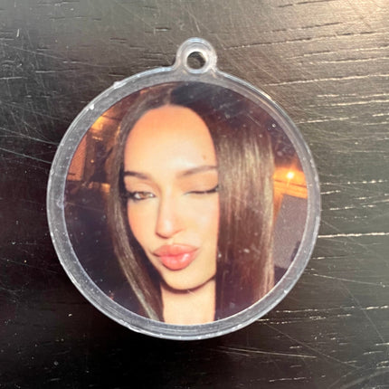 KATSEYE Daniela WILD Weverse Shop POB selfie acrylic keyring, clear acrylic charm with unreleased selfie and metal ring attachment. 