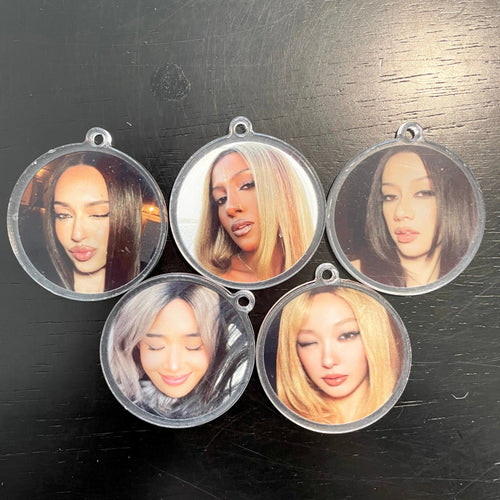 KATSEYE WILD Weverse Shop pre-order benefit selfie acrylic keyrings, full set of five clear acrylic charms featuring unreleased selfies of Daniela, Lara, Megan, Sophia and Yoonchae, each with a metal key ring, official HYBE UMG merchandise