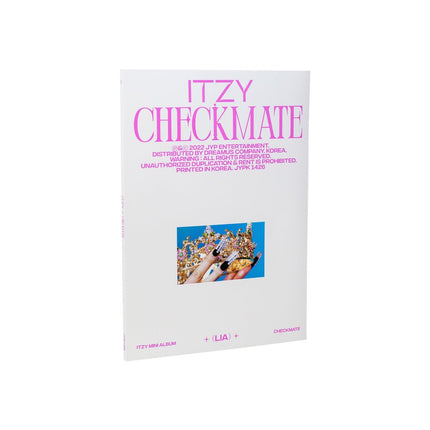 Itzy 5th Mini album Checkmate Standard Version lia