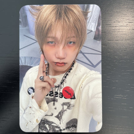 P1harmony DUH! Music Korea Luckydraw POB Photocard, P1harmony DUH Music Korea Luckydraw POB, DUH luckydraw photocard, Music Korea luckydraw POB, P1Harmony official photocard, Official P1Harmony DUH! Music Korea Luckydraw POB photocard. Limited event benefit, random pull, shipped from USA with freebies. Official P1Harmony DUH Music Korea Luckydraw POB photocard product image from KPOP Exchange.