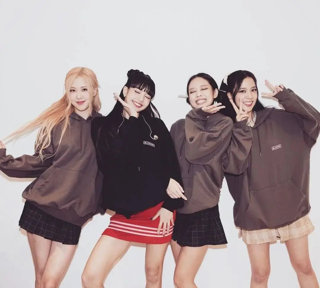 Blackpink BORN PINK World Tour 2023 Hoodie – Kpop Exchange Blackpink BORN PINK World Tour 2023 Hoodie – Kpop Exchange