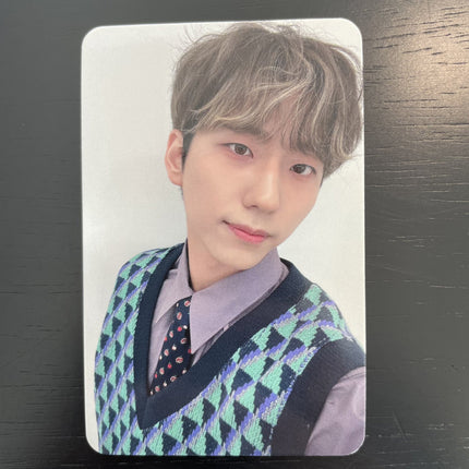 Official Xdinary Heroes Deadlock Music Korea POB photocard product image from KPOP Exchange. Xdinary Heroes Lxve To Death Fans Shop POB Photocard, Xdinary Heroes Lxve To Death Fans Shop POB, Fans Shop POB photocard, LXVE to DEATH photocard, Xdinary Heroes official POB, Official Xdinary Heroes LXVE to DEATH Fans Shop POB photocard. Limited pre-order benefit, random pull, shipped from USA with freebies.