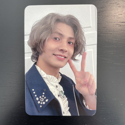 Official Xdinary Heroes Deadlock Music Korea POB photocard product image from KPOP Exchange. Xdinary Heroes Lxve To Death Fans Shop POB Photocard, Xdinary Heroes Lxve To Death Fans Shop POB, Fans Shop POB photocard, LXVE to DEATH photocard, Xdinary Heroes official POB, Official Xdinary Heroes LXVE to DEATH Fans Shop POB photocard. Limited pre-order benefit, random pull, shipped from USA with freebies.