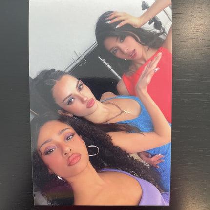 KATSEYE 2026 Season Greetings Musicplant POB, KATSEYE Musicplant photocard, KATSEYE MOD MAD POB, KATSEYE Season Greetings photocard,  EYEKONS, HYBE, Geffen Records, Sophia, Manon, Daniela, Lara, Megan, Yoonchae, Dream Academy, global girl group