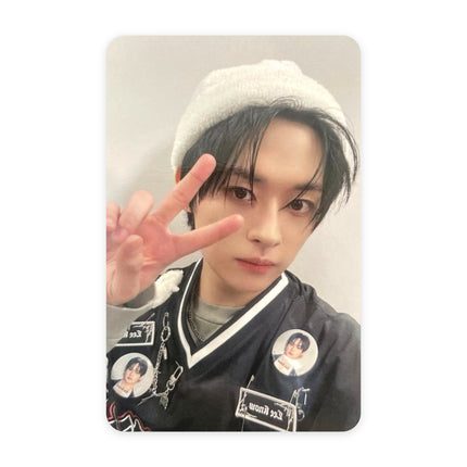 Stray Kids dominATE World Tour in Japan Tower Records POB Photocard LeeKnow