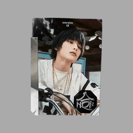 Stray Kids SKZHOP HIPTAPE 合 (HOP) Accordion Ver. | 8 Member Stray Kids SKZHOP HIPTAPE 合 (HOP) Accordion Ver. | 8 Member